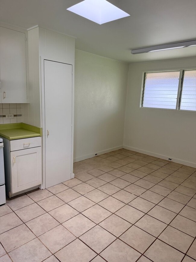 Photo - Cozy home with large yard in Wailuku