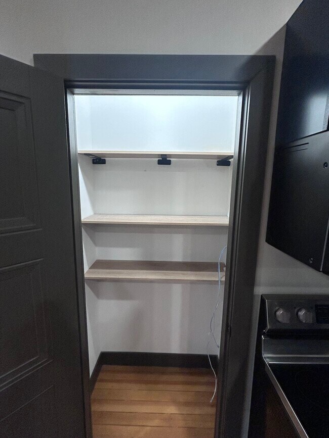 Photo - 101 Court St