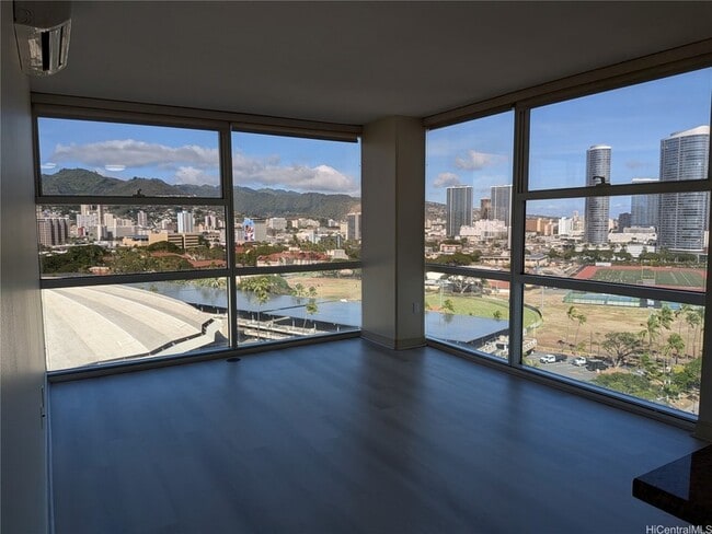 Building Photo - 909 Kapiolani Blvd Rental