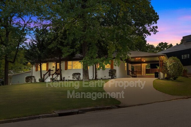 Photo - 4501 Linpark Dr