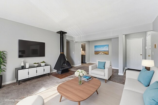 Building Photo - Sherwood Forest Estates