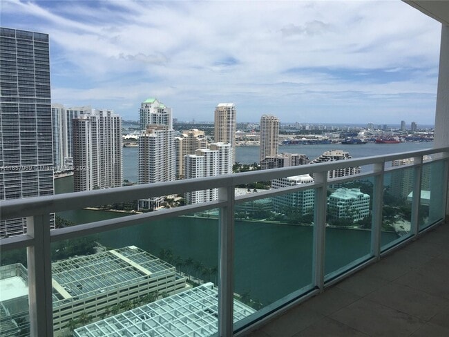 Building Photo - 950 Brickell Bay Dr Rental