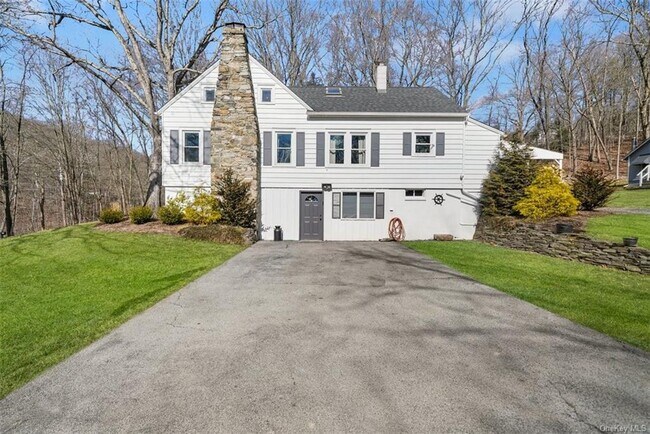 Photo - 1535 Lakes Rd