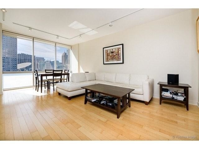 Photo - 8 E Randolph Unit 2106