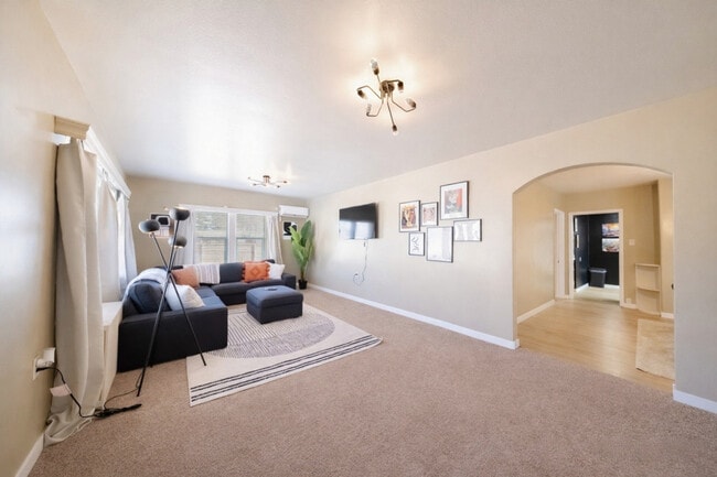 Photo - 170 E 100 N Unit SI ID1249855P