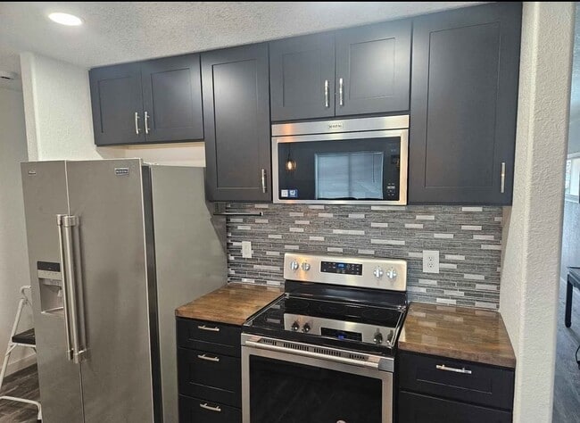 Photo - 283 NE West Ave