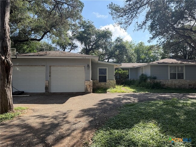 Building Photo - 726 Encino Dr