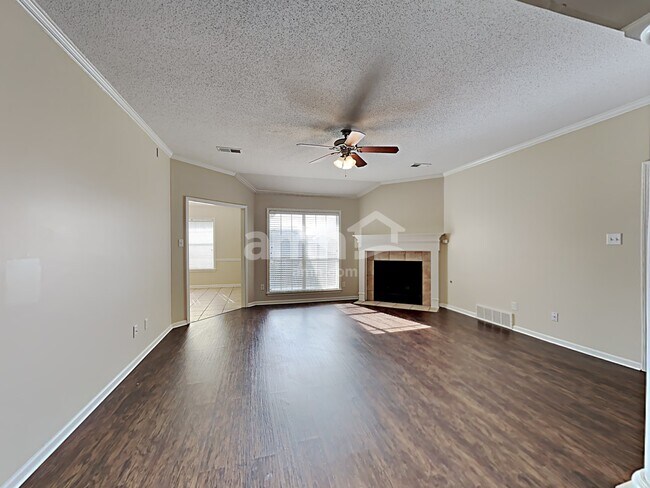 Photo - 1027 Stable Run Dr