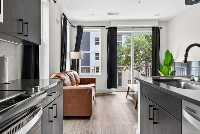 Photo - 605 N 12th St Unit SI ID1313961P