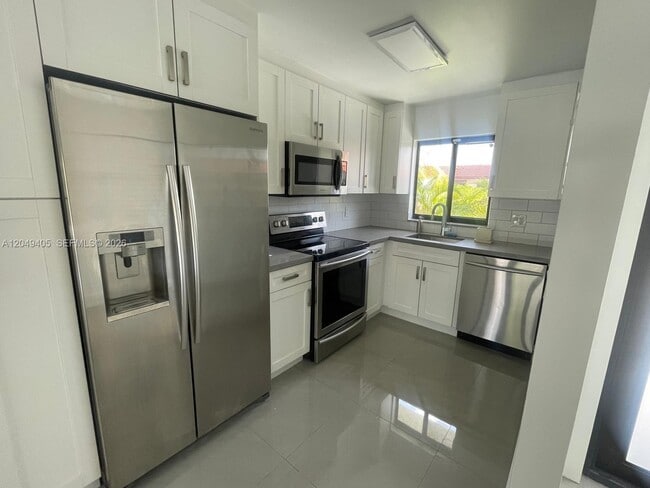 Photo - 9337 SW 6th Terrace