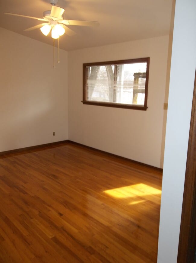 Photo - 929-933 Kentucky St