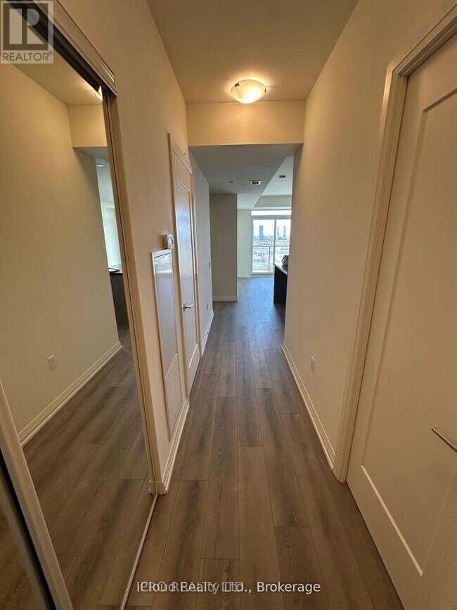 Photo - 8960 Jane St Unit 2112