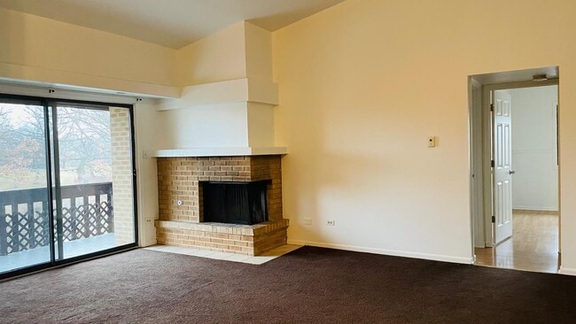 Photo - 6015 Lakeside Pl