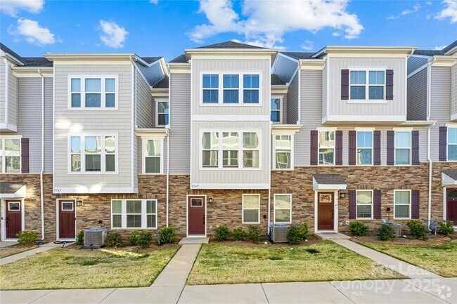 Building Photo - 9769 Oaklawn Blvd NW Rental