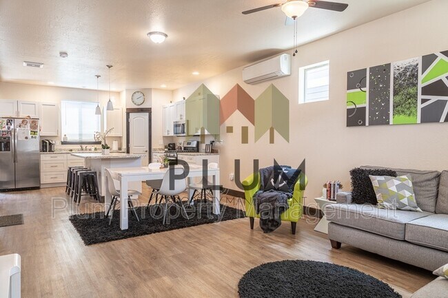 Photo - 2345 Aspen Grv Lp