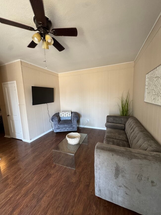 Photo - 2379 Highland Ave