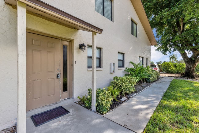 Photo - 26650 Southern Pines Dr