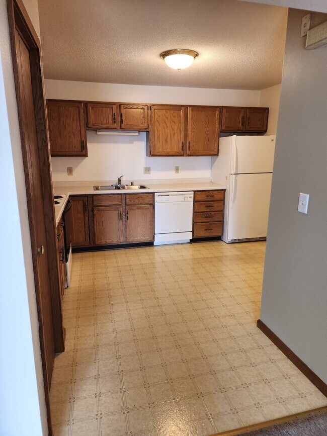 Photo - 2BR, 1BA Spacious Apartment with Garage - Right off Hwy 53 & Clairemont Unit 12