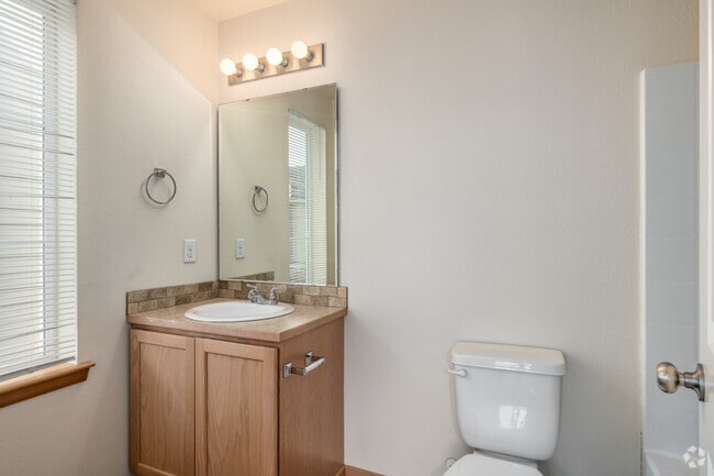 2BR, 2.5BA - 1,106SF - Second Bathroom