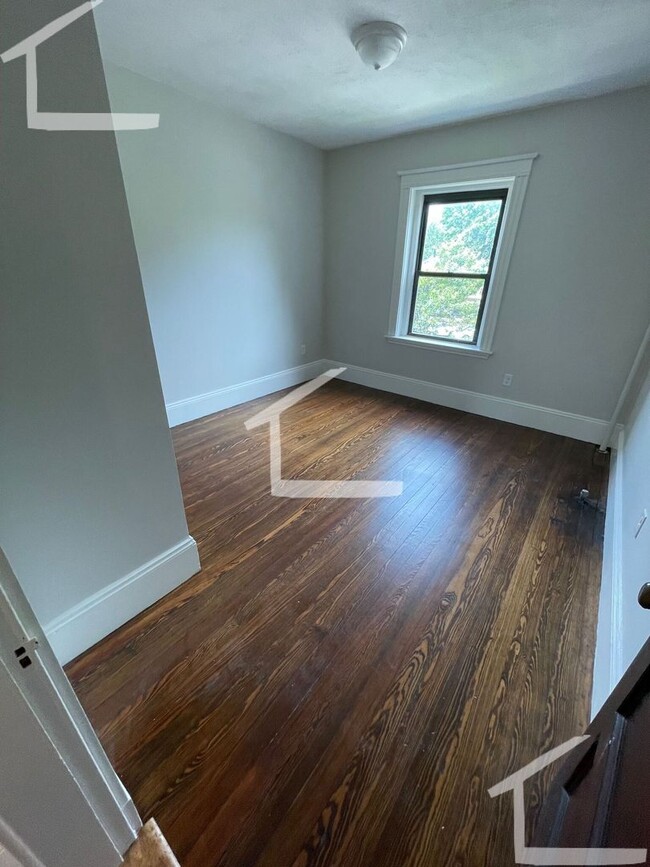 HUge 3 bed in Brookline - HUge 3 bed in Brookline Rental