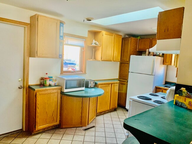 Photo - 916 Tyler St