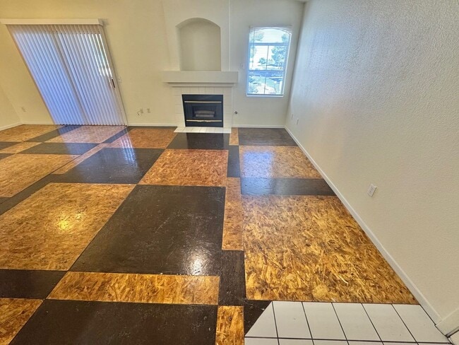 Photo - SPACIOUS 2 BEDROOM TOP FLOOR CONDO