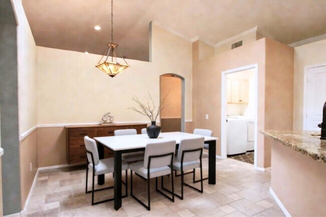 Photo - 4861 S Vista Pl