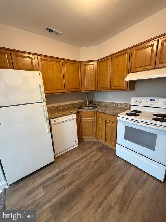 Photo - 162 Willow Turn