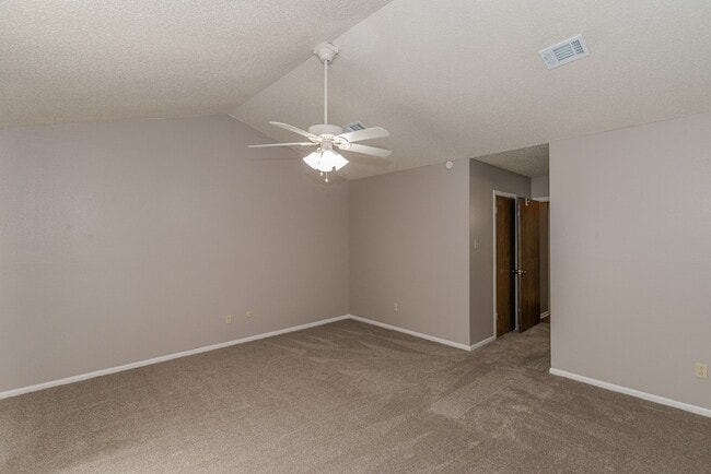 Photo - 6638 Lexington Dr