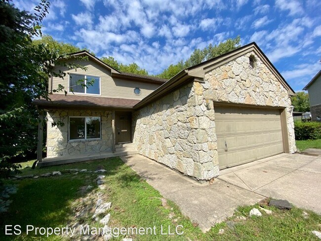 Photo - 4 br, 2.5 bath House - 6879 Oak Lake Dr.