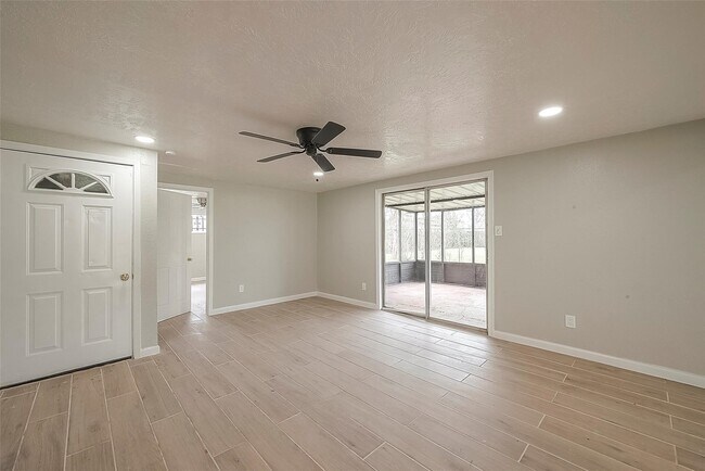 5874 Reed Rd
