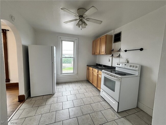 Photo - 2520 Sunset Blvd