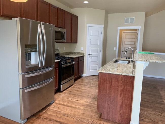 Photo - Ranch home with main floor master, 4 bed 3 bath Ranch home in Frederick