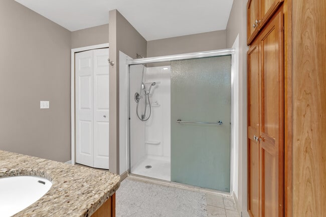 Photo - 6690 Green Valley Ct SE