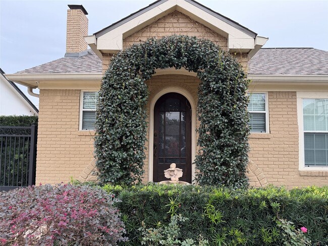 Photo - 8234 Bonner Dr