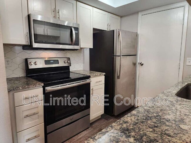 Photo - 431 S Kalispell Way Unidad 303