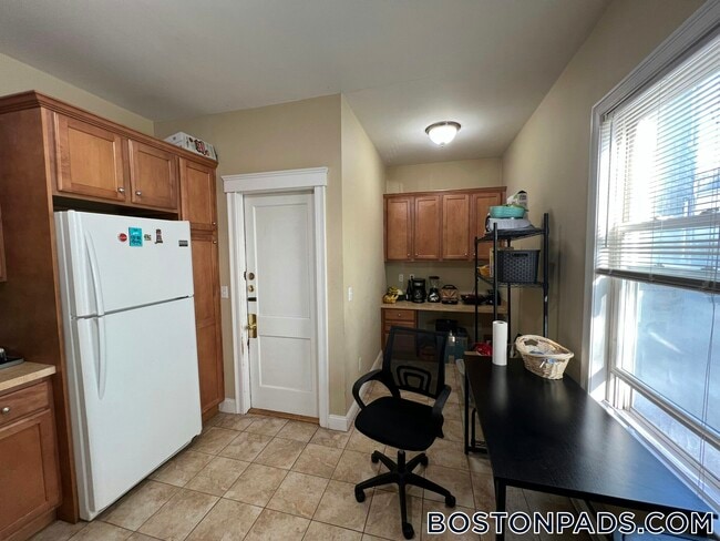 Photo - 223 Holland St Unidad 1