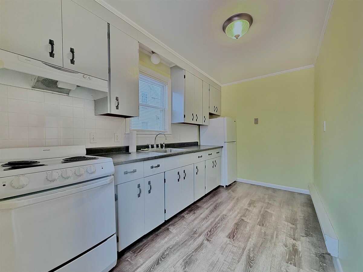 Photo - 12 Holmes St