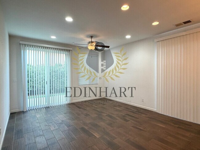 Photo - 3238 Lahar Ln