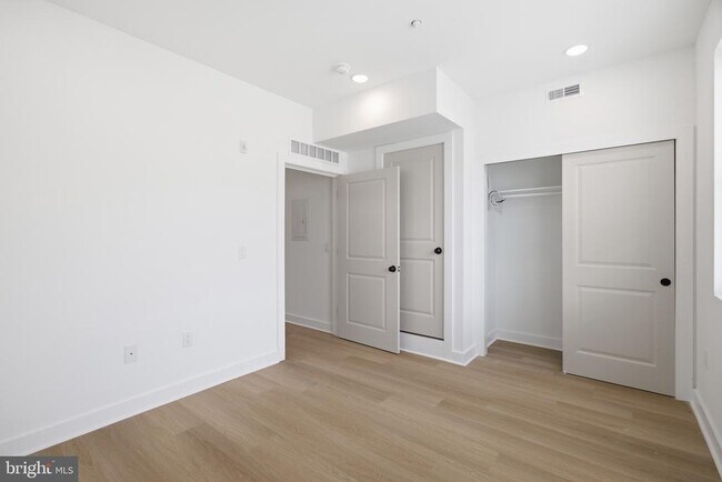 Photo - 2251 N 12th St Unit 2