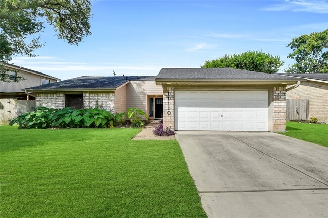 Building Photo - 11110 Sagecountry Dr