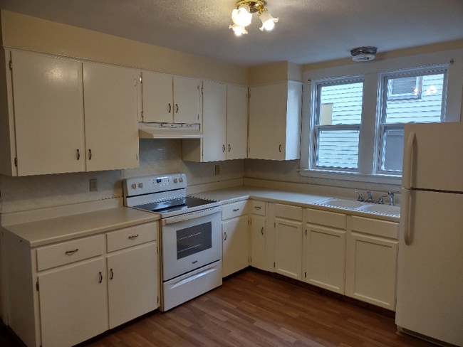 Photo - 304 Hall Ave