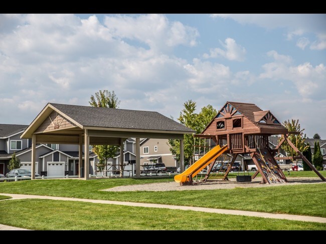Avery Estates Townhomes