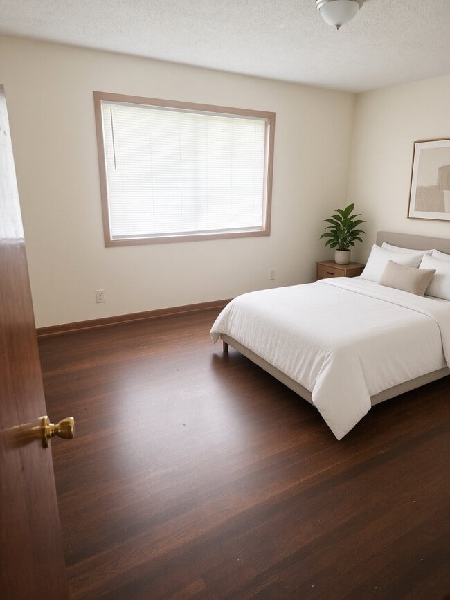 2400 Beverly Hills Dr Unit 3
