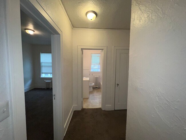 Photo - Washington Apartments