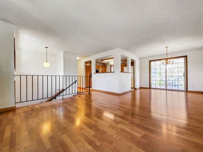 Photo - Spacious 5-Bedroom Split Entry Home on Private Street Near I-5