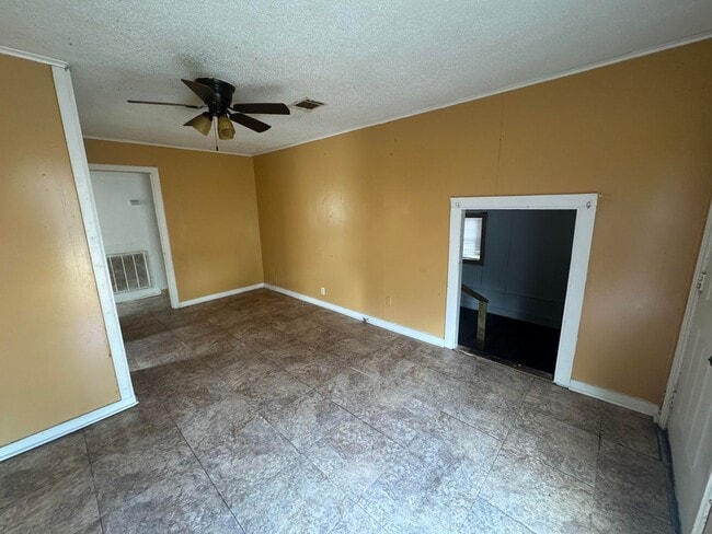 Photo - 3445 Penick St