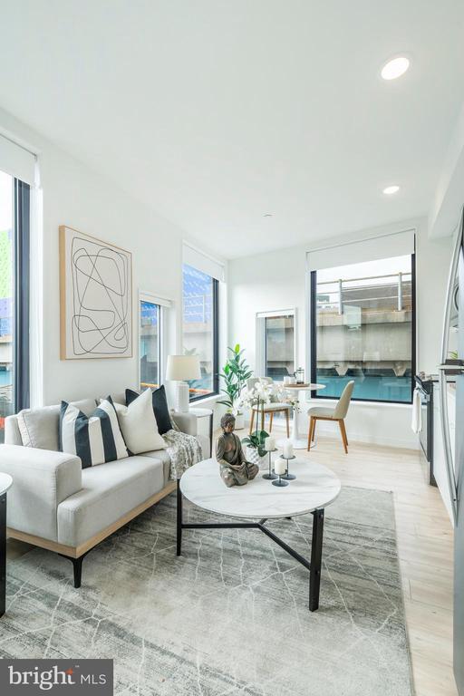 Photo - 1131-39 N Front St Unidad 203