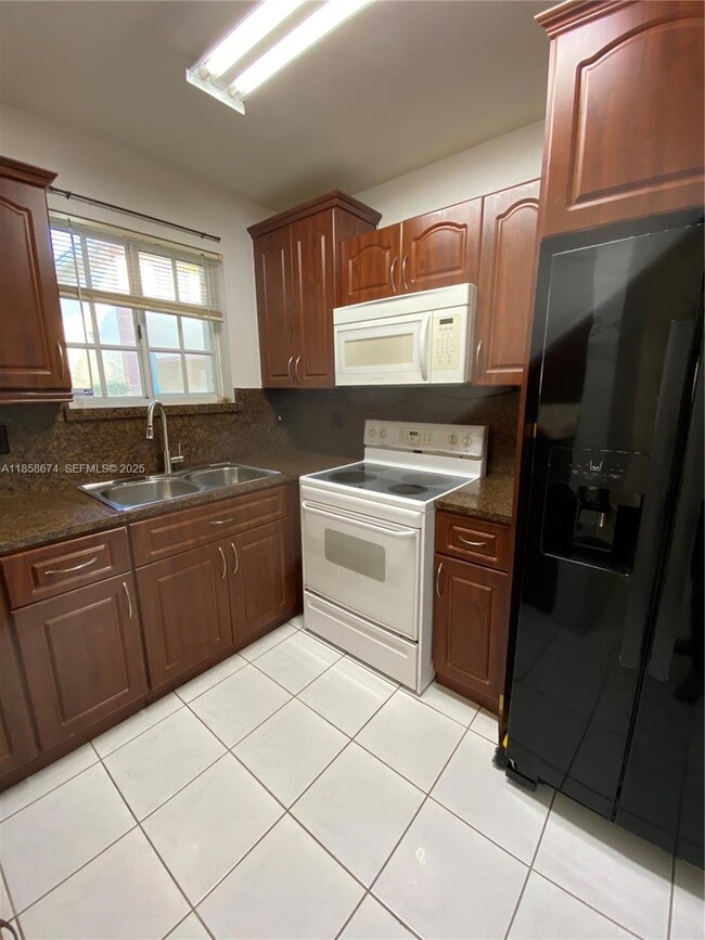 Photo - 6763 NW 182nd St