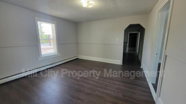 Photo - 343 Auburn St